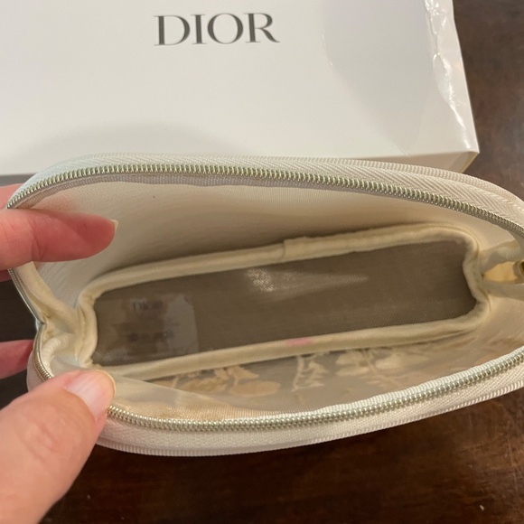 Dior Spring Collection Makeup Pouch - Picture 3 of 4